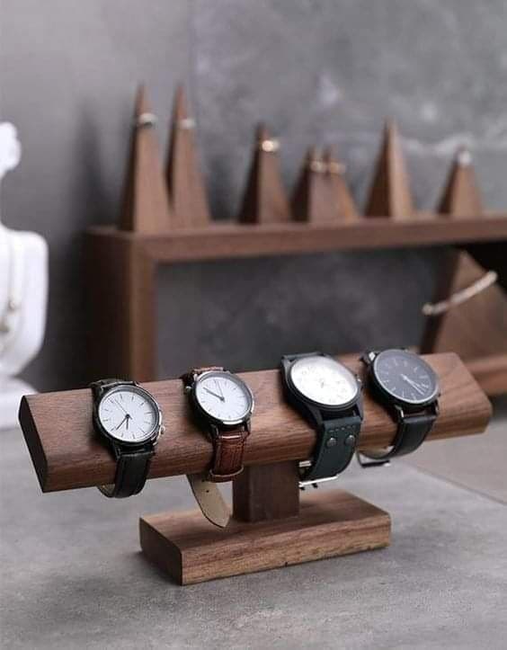 Ghari Watch Stand