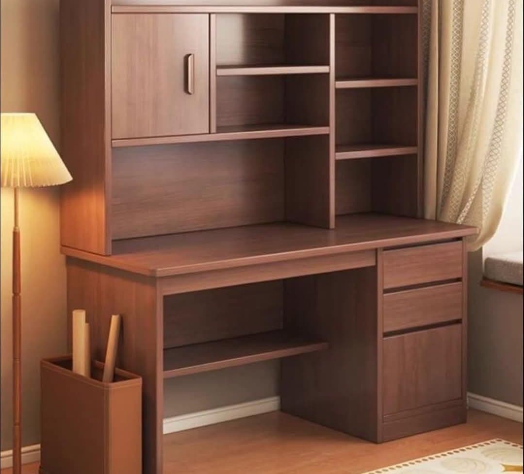 Mutala Hutch Desk
